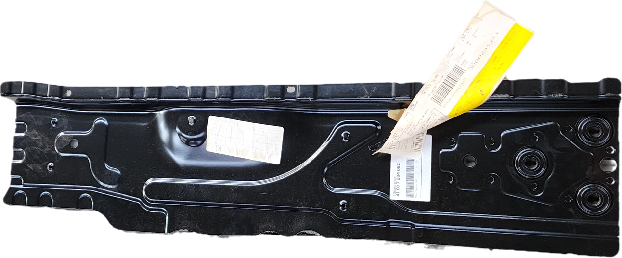 F32 FRONT RIGHT FRAME RAIL PLATE EDGE