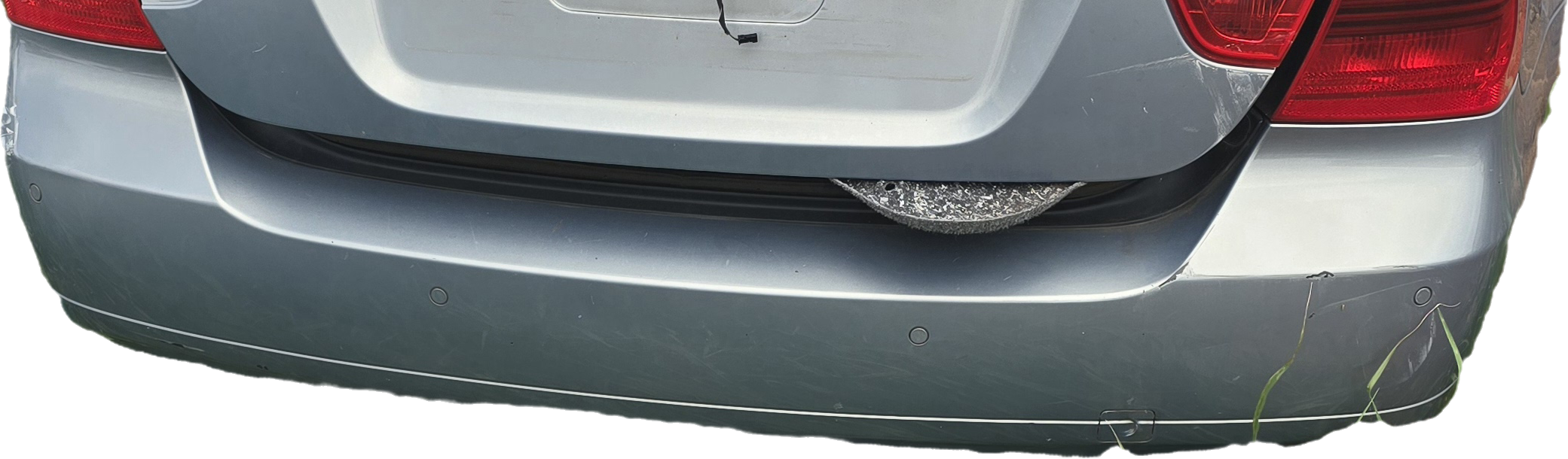 E90 320I BUMPER COVER REAR TAKES PDC