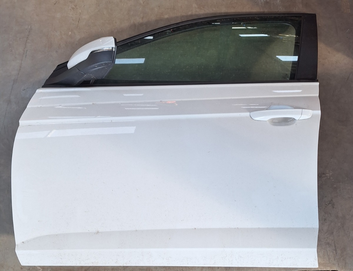 POLO MK8/9 LEFT FRONT DOOR (SHELL)