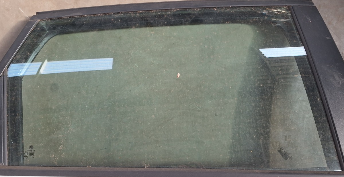 POLO MK 8/9 RIGHT REAR DOOR GLASS
