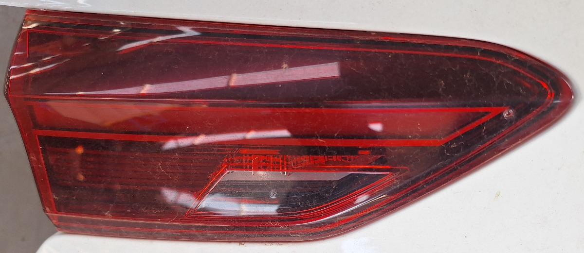 POLO MK 8/9 BOOT LID LEFT LED TAIL LIGHT