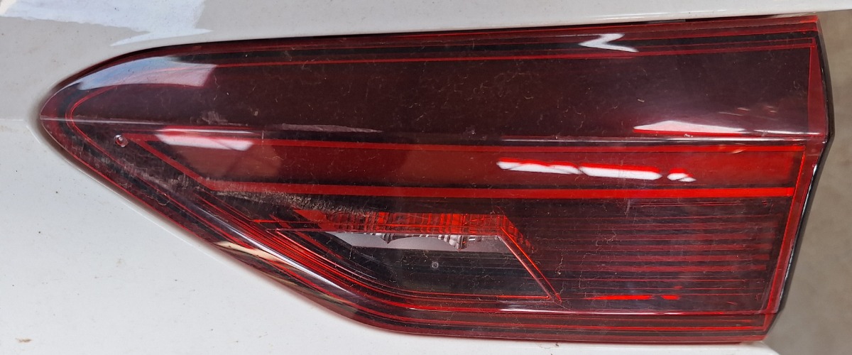 POLO MK 8/9 BOOT LID RIGHT LED TAIL LIGHT