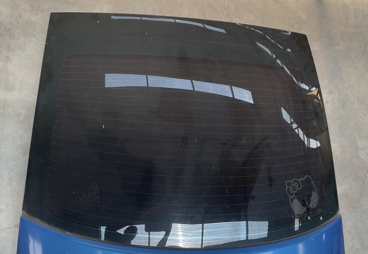 BEETLE TAILGATE GLASS