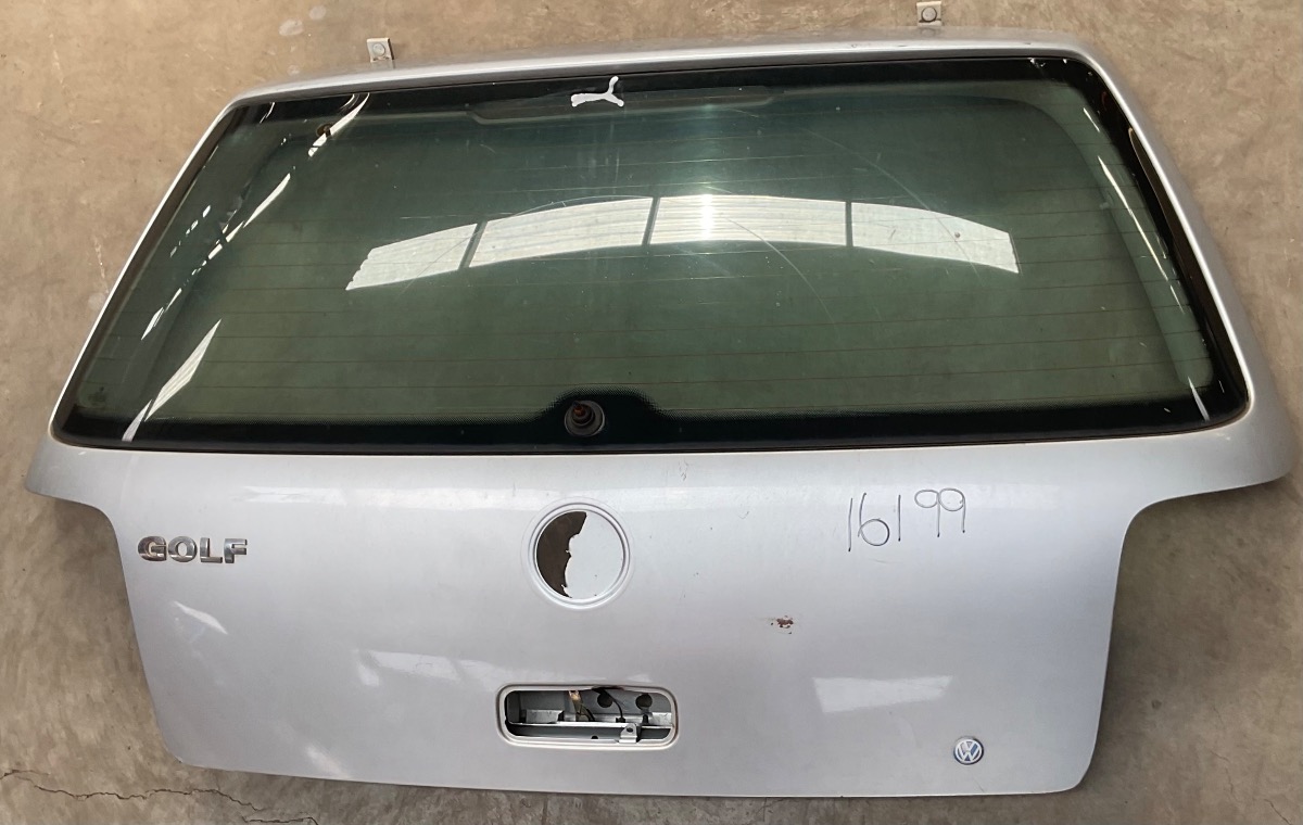 GOLF MK 4 TAILGATE (SHELL)