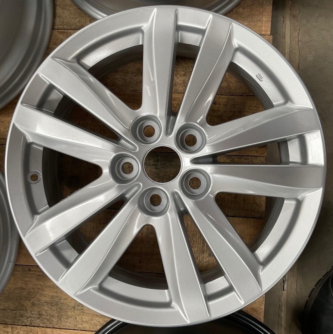 ASX 6.5JX17" MAG RIM