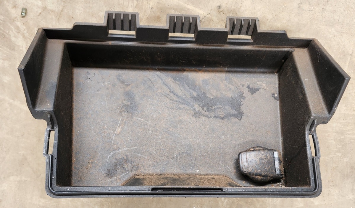 KIGER CENTRE CONSOLE TRIM
