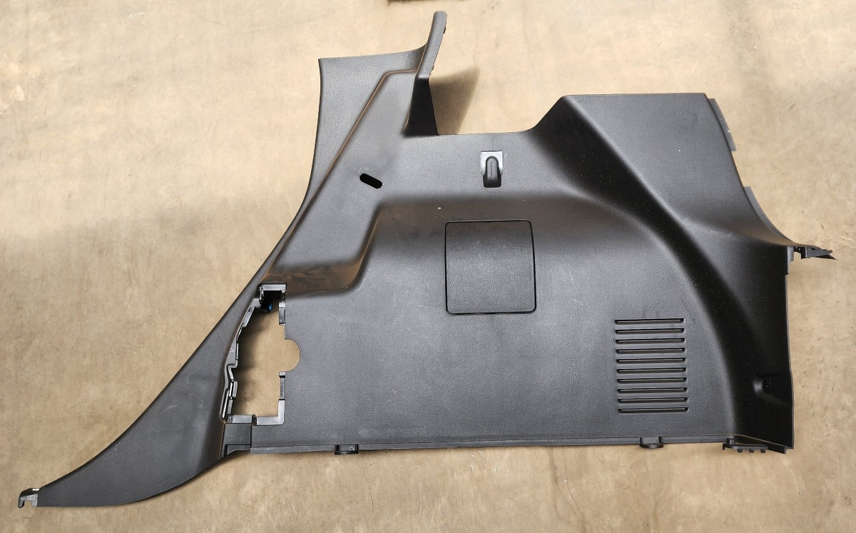 KIGER RIGHT REAR LOWER BOOT PANEL