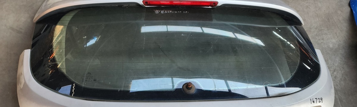 FOCUS TAILGATE GLASS