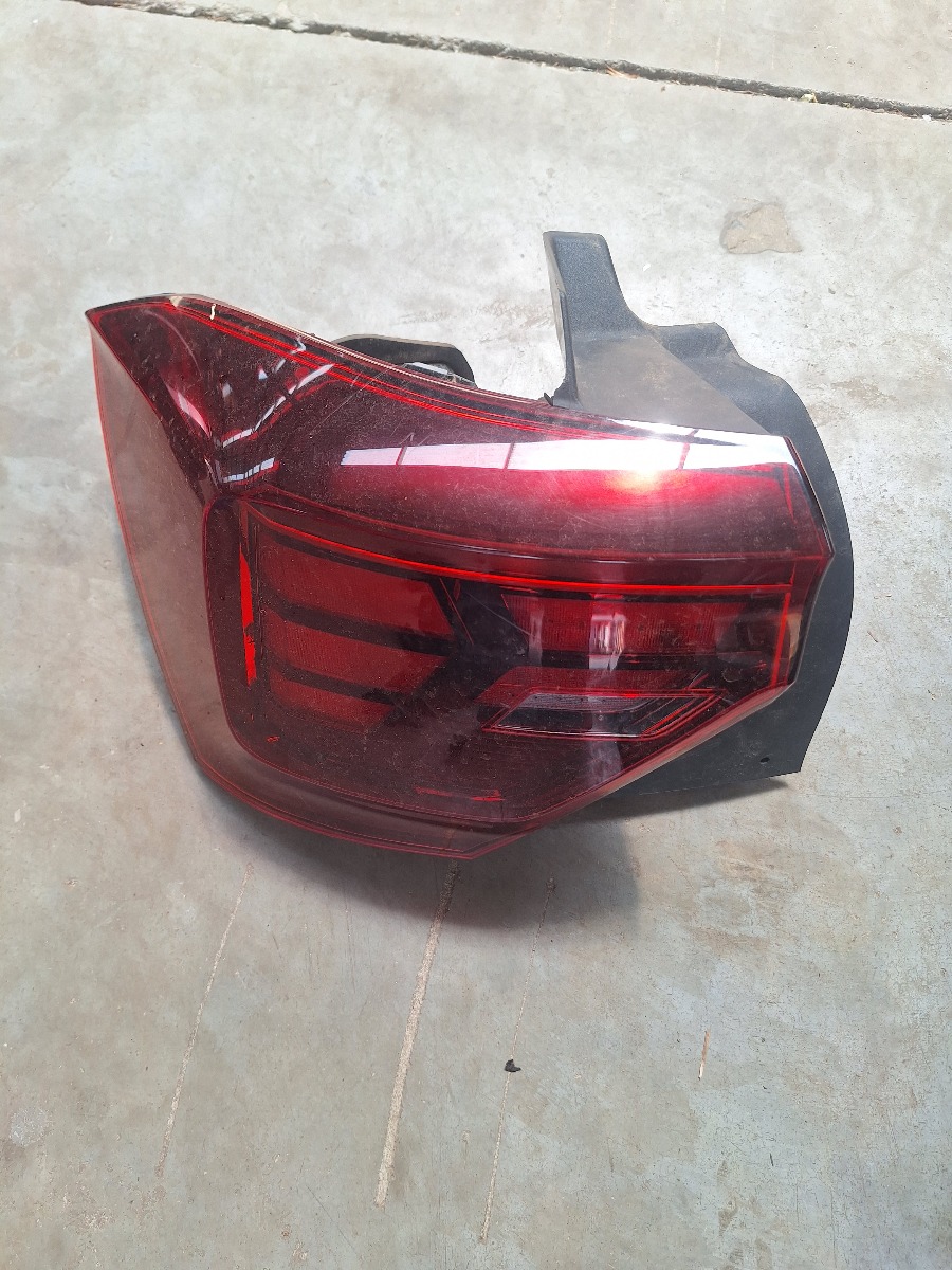 POLO MK 9 LEFT TAIL LIGHT