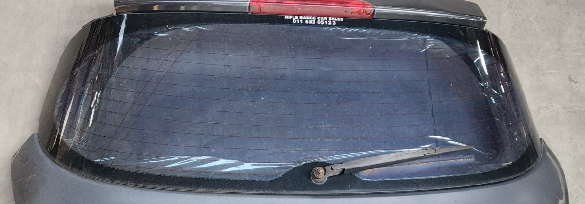 308 TAILGATE GLASS