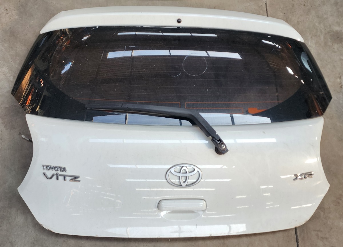 VITZ BOOT LID (SHELL)
