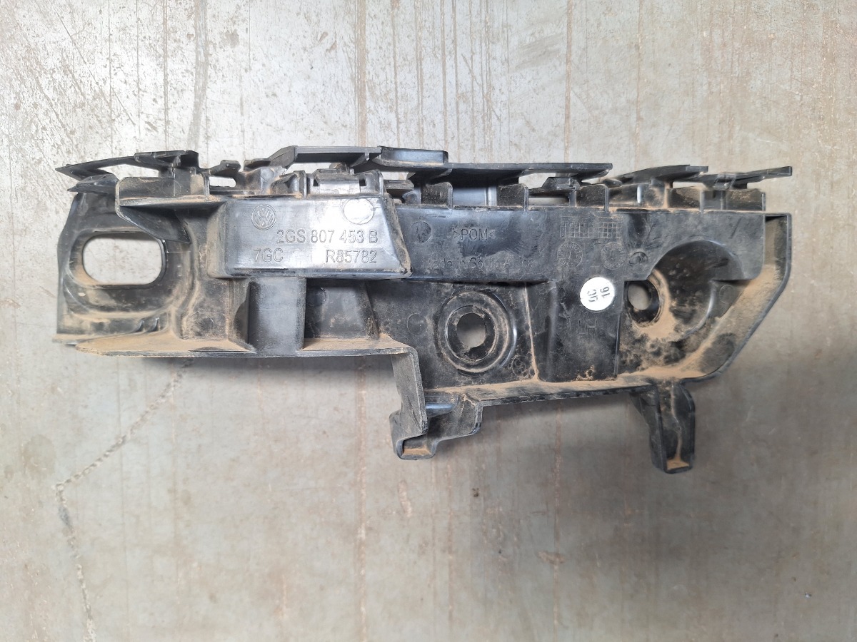 POLO MK 8/9 LEFT FRONT BUMPER BRKT