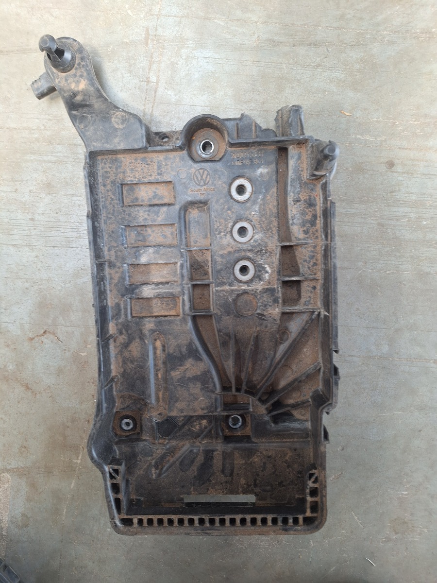 Polo Battery Bracket