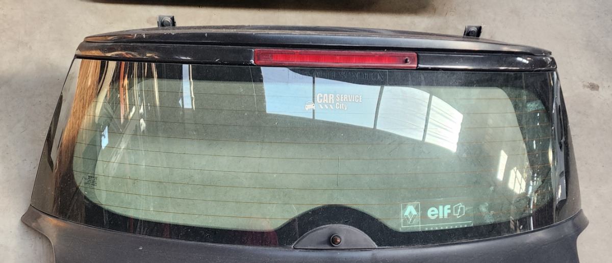 MEGANE II TAILGATE GLASS