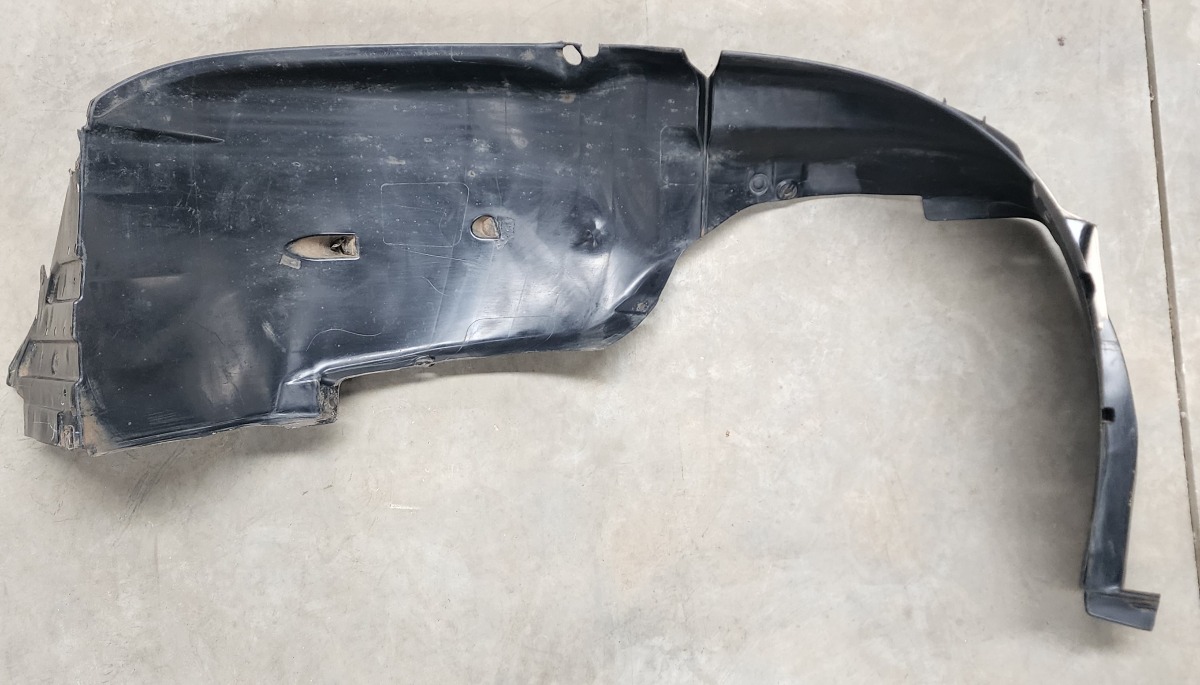 SWIFT LEFT FRONT FENDER LINER