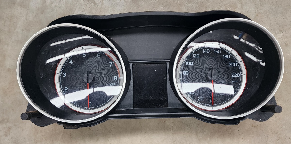 SWIFT SPEEDO CLUSTER
