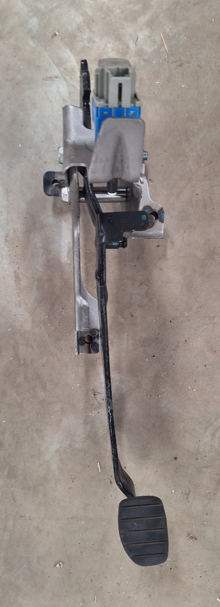 SANDERO II BRAKE PEDAL