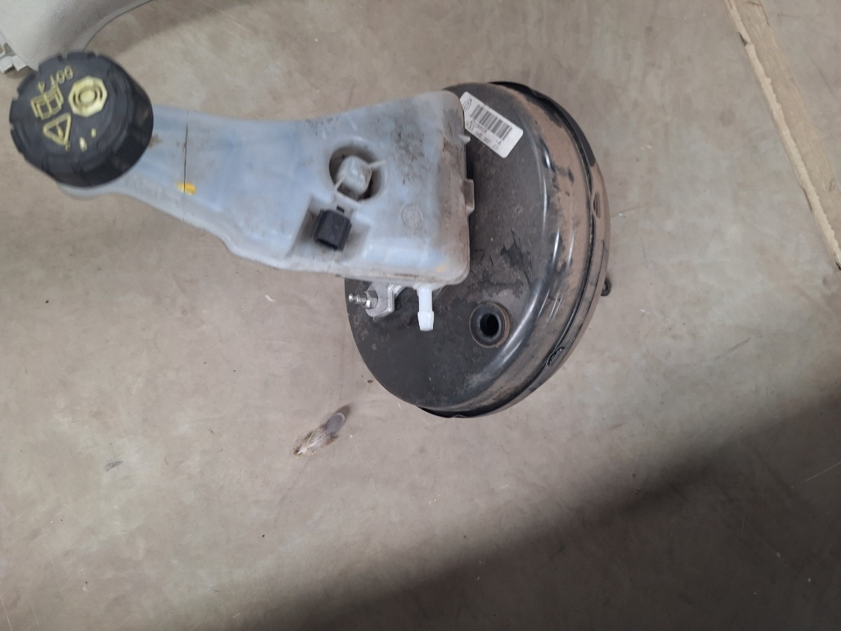 SANDERO II BRAKE BOOSTER AND MASTER