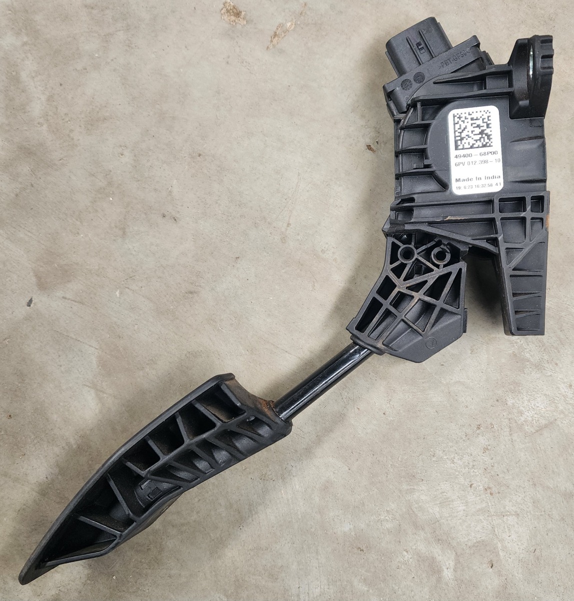 SWIFT ACCELERATOR PEDAL