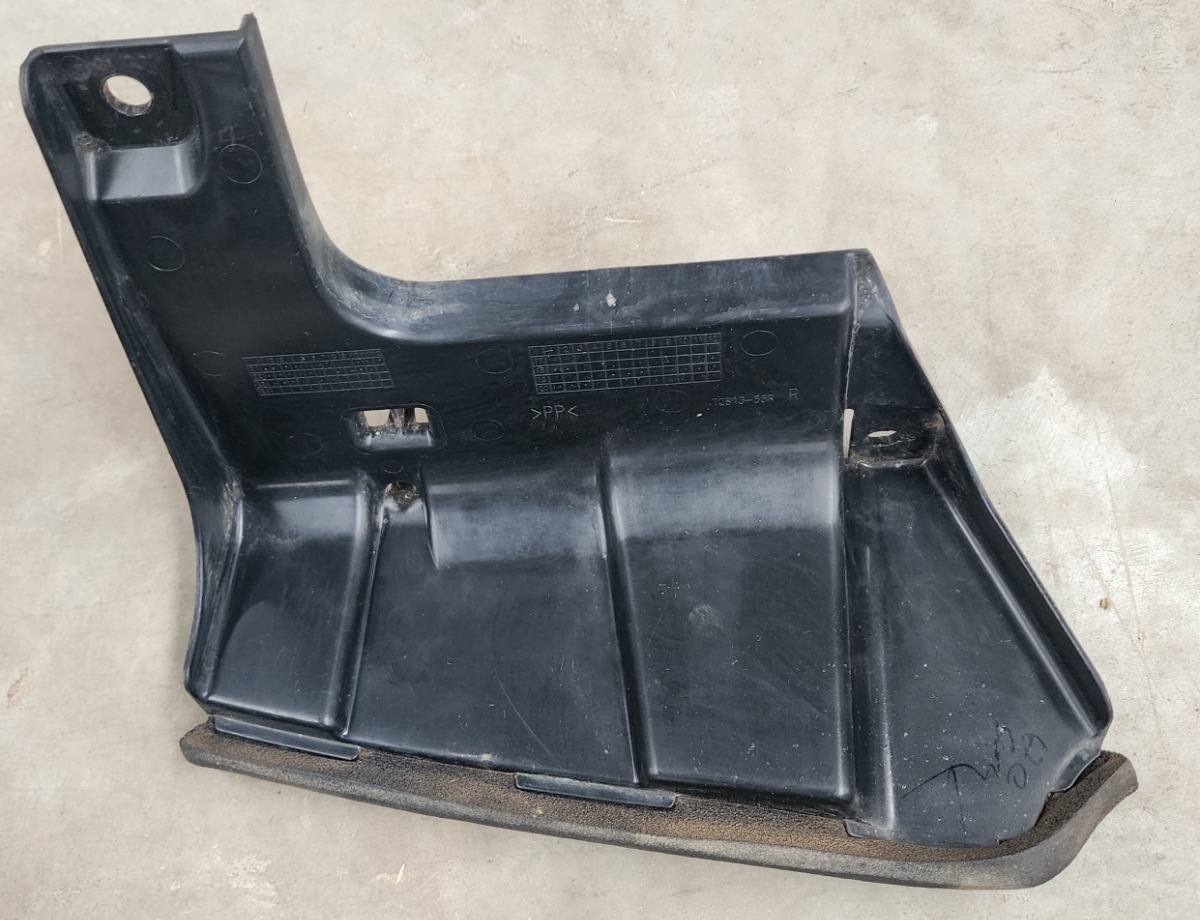 SWIFT RIGHT REAR SPLASH GUARD