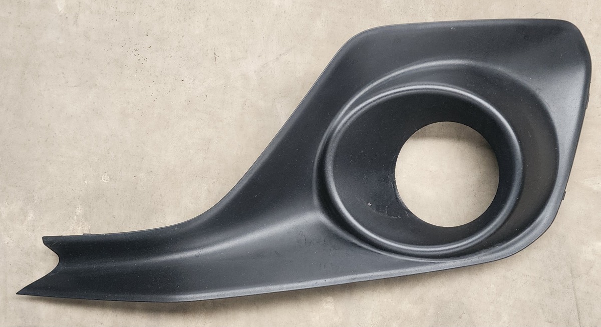 SWIFT LEFT FOGLAMP COVER