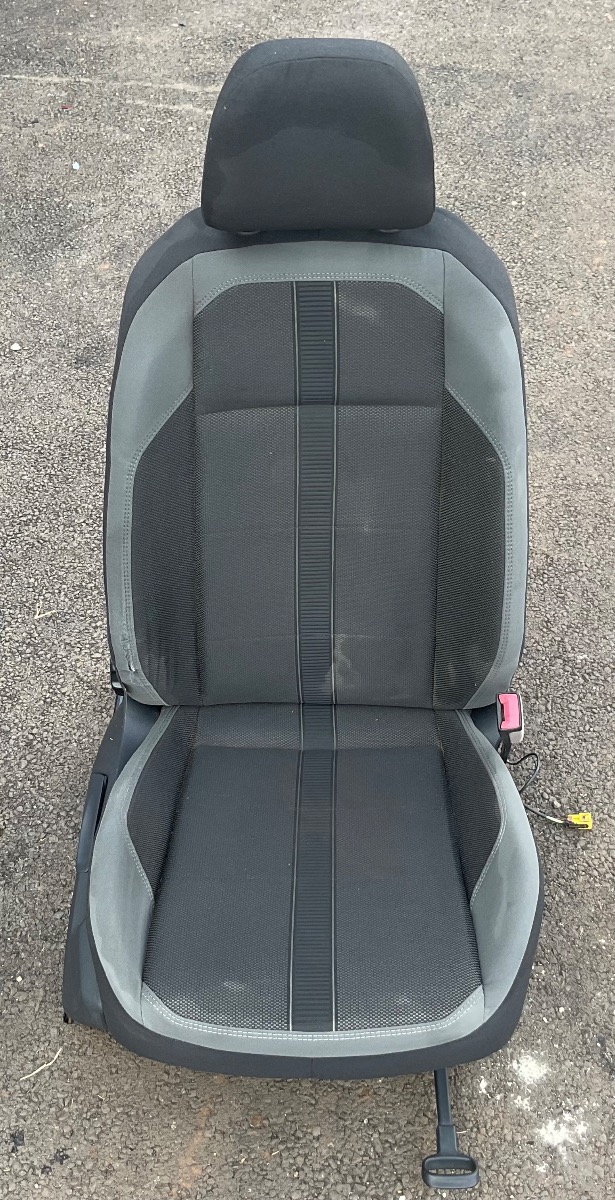 POLO MK8/9 DRIVER SEAT WITH AIRBAG