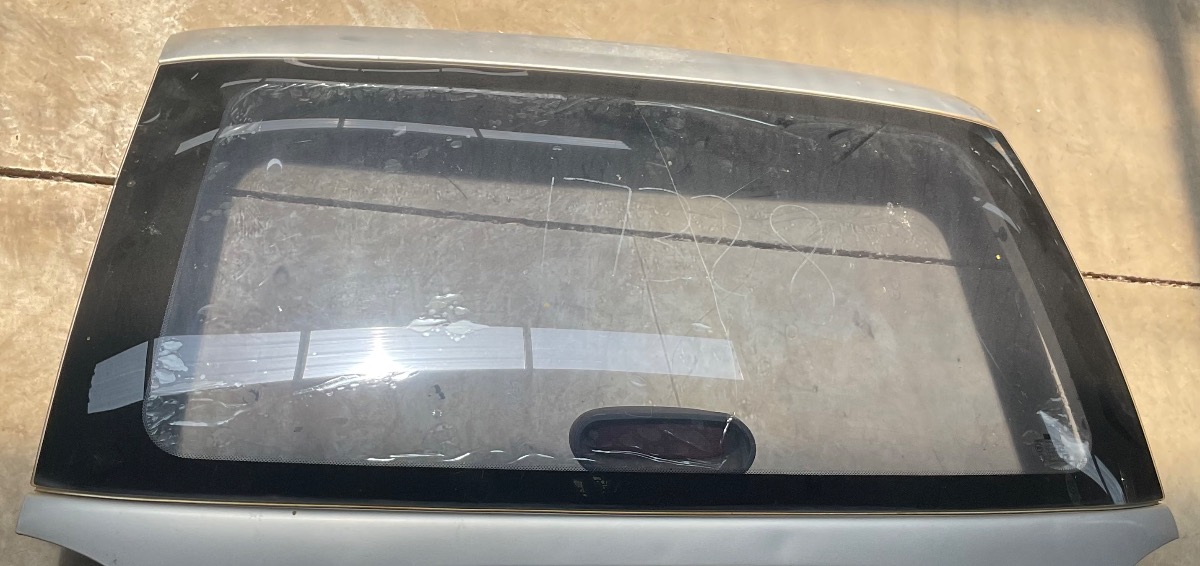 SPARK TAILGATE GLASS