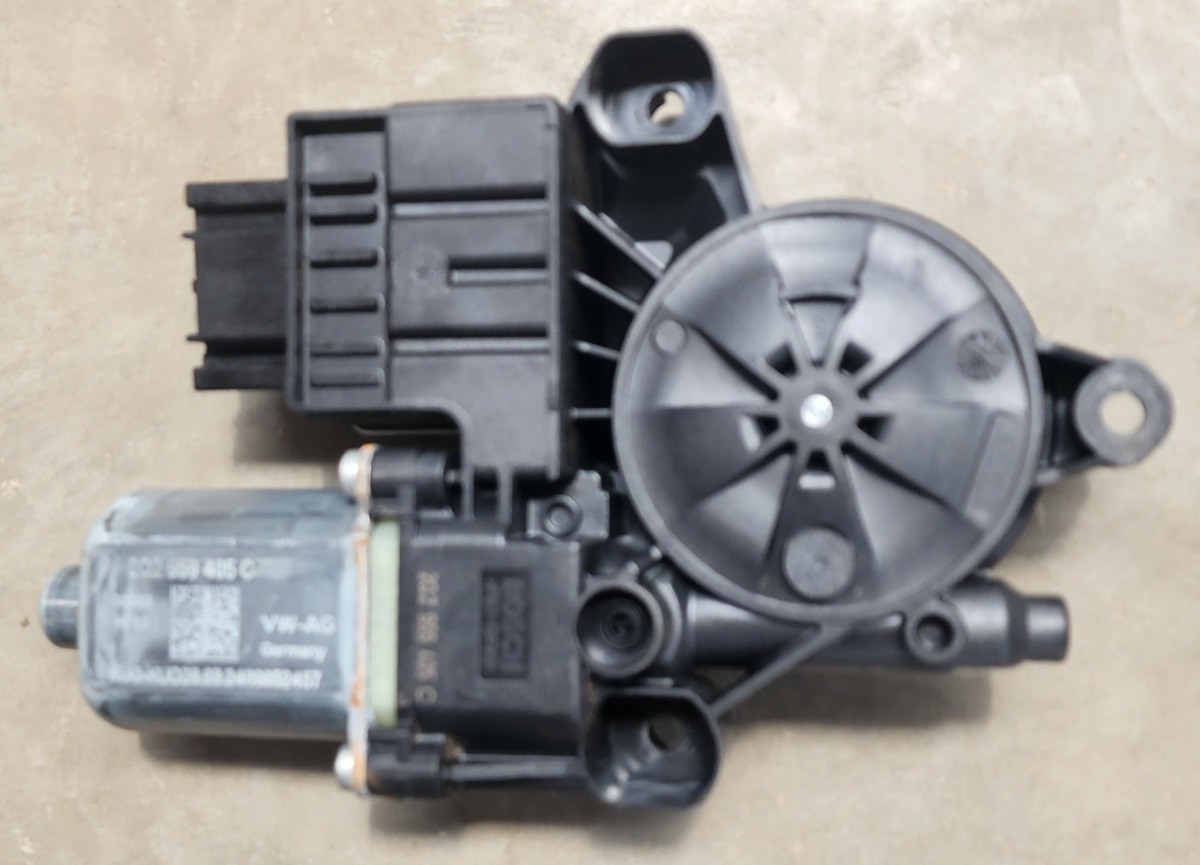 POLO MK 8/9 WINDOW MOTOR RIGHT FRONT