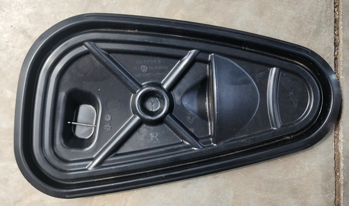 POLO MK 8/9 DOOR SOUNDPAD RIGHT FRONT