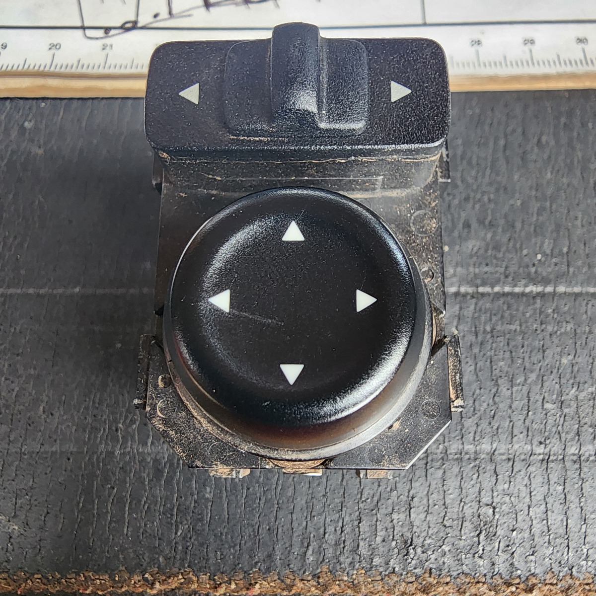 KIGER MIRROR ADJUSTER