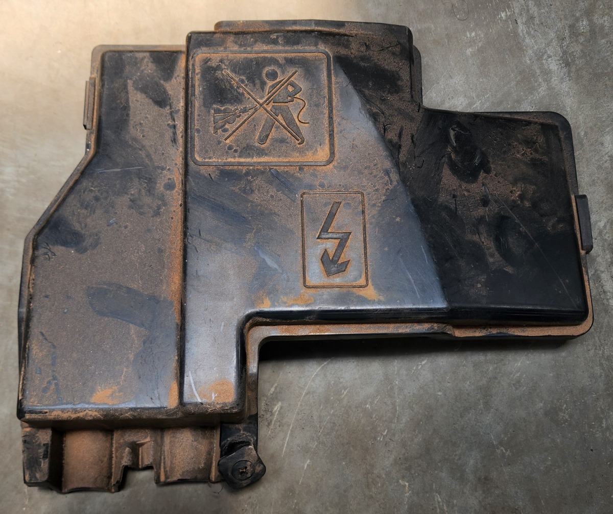 KIGER FUSE BOX COVER