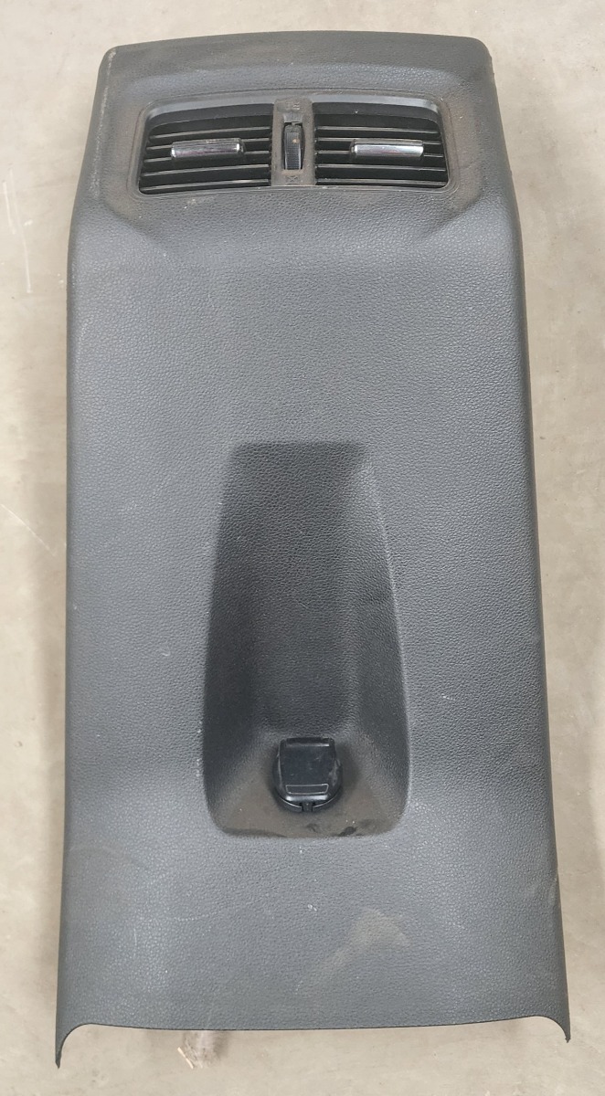 KIGER CENTRE CONSOLE REAR TRIM
