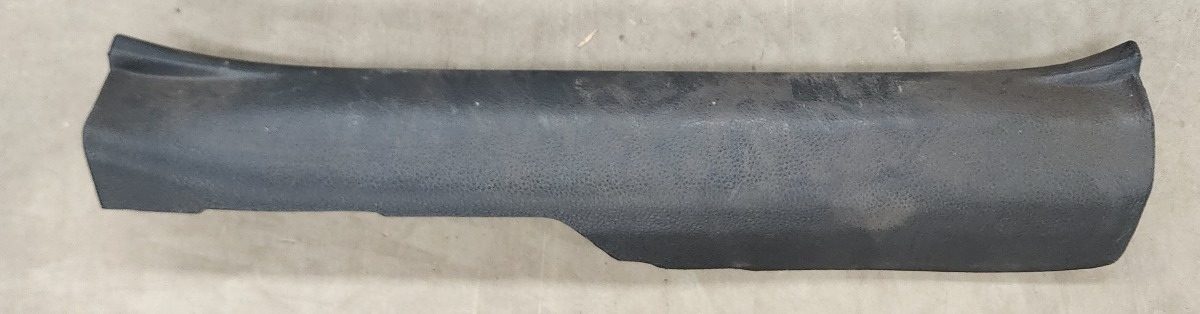 KIGER REAR DOOR SCUFF
