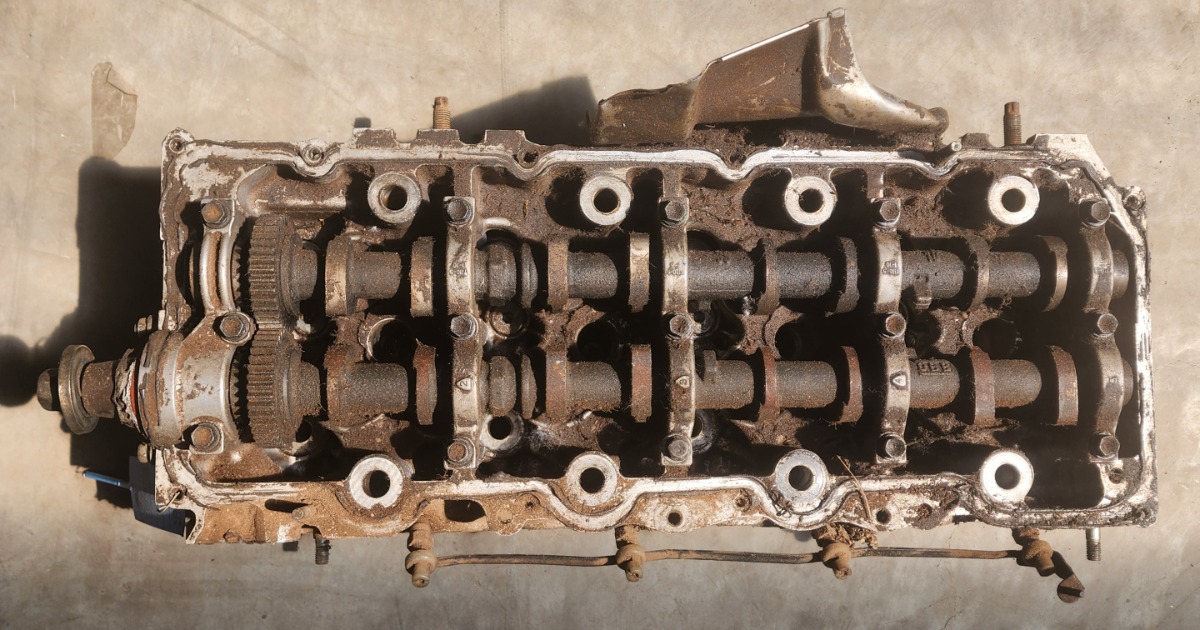 HILUX 2.5 D4D CYLINDER HEAD