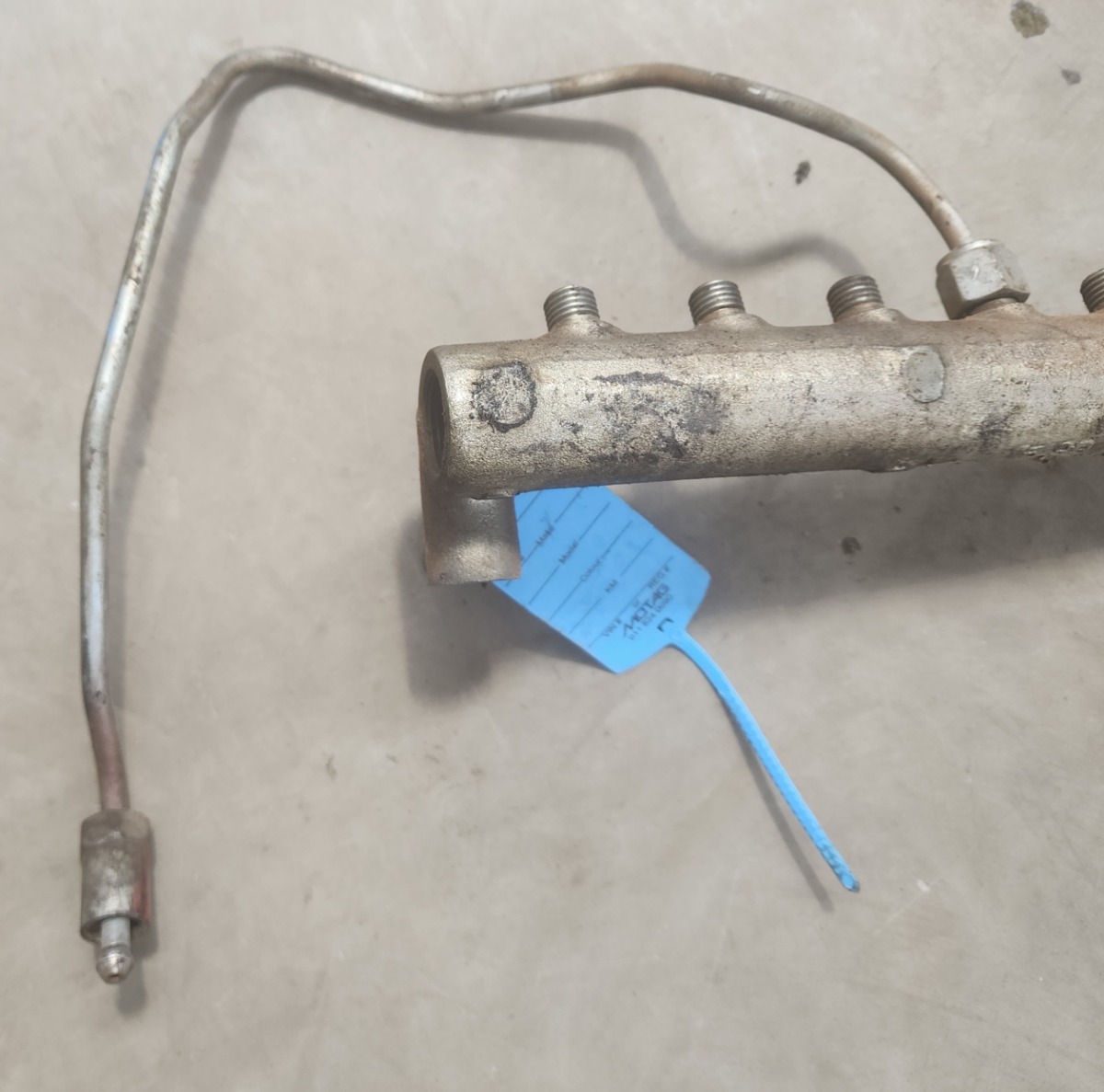 HILUX 2.5D-4D Injection Pipe Cylinder 3