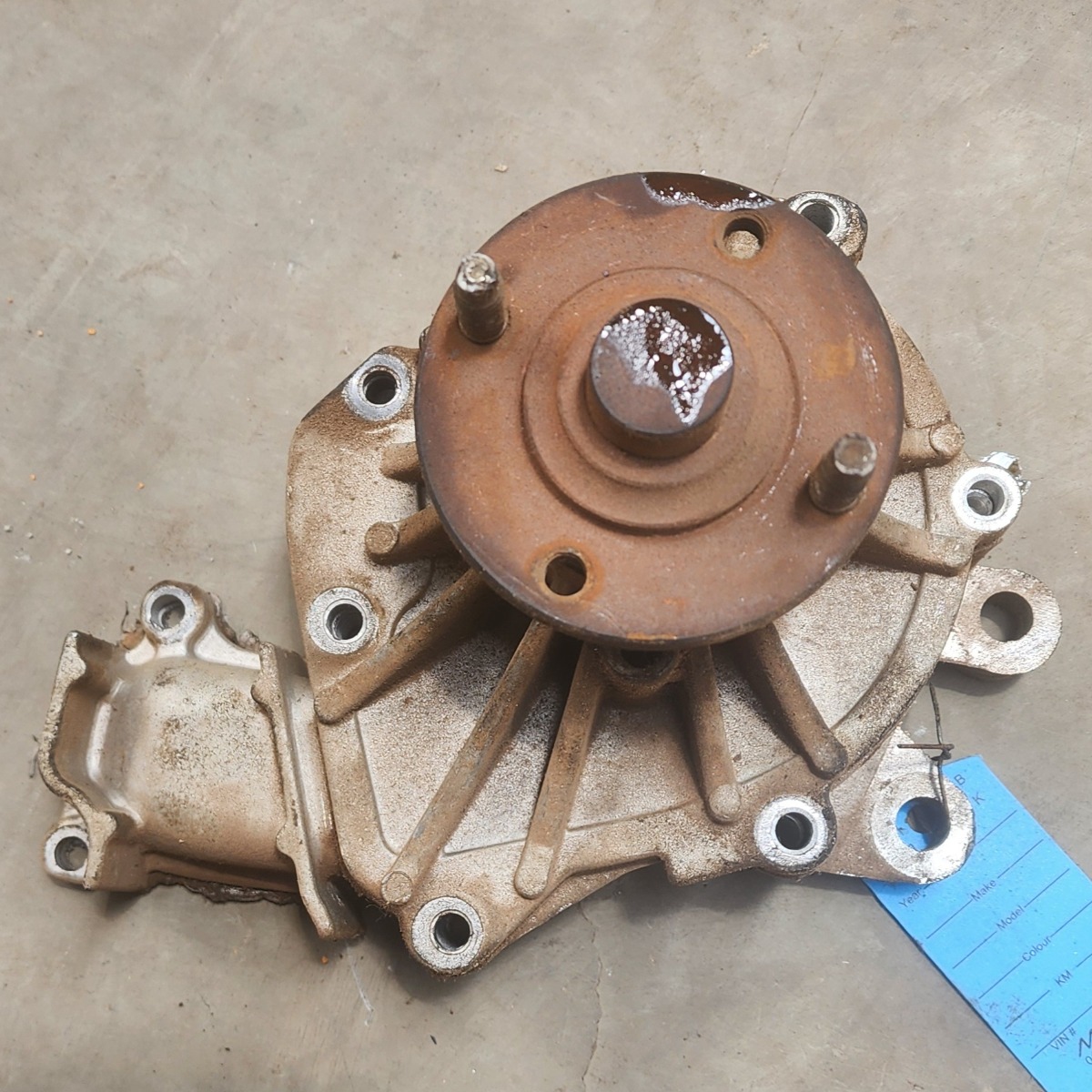 Hilux 2.5D4D Water Pump