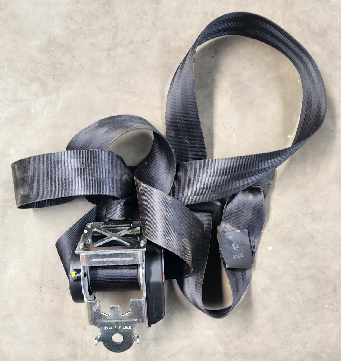 SANDERO II LEFT REAR SEAT BELT