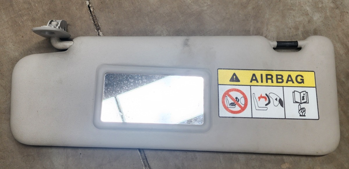 SANDERO II LEFT SUN VISOR