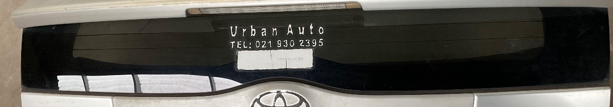 PRIUS LOWER TAILGATE GLASS
