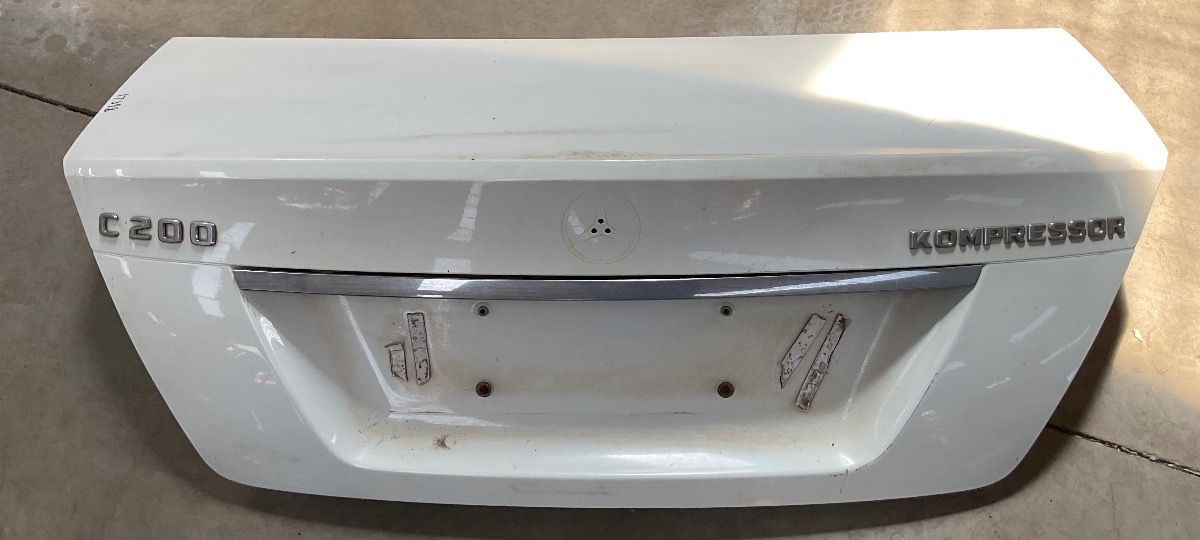 W204 BOOT LID