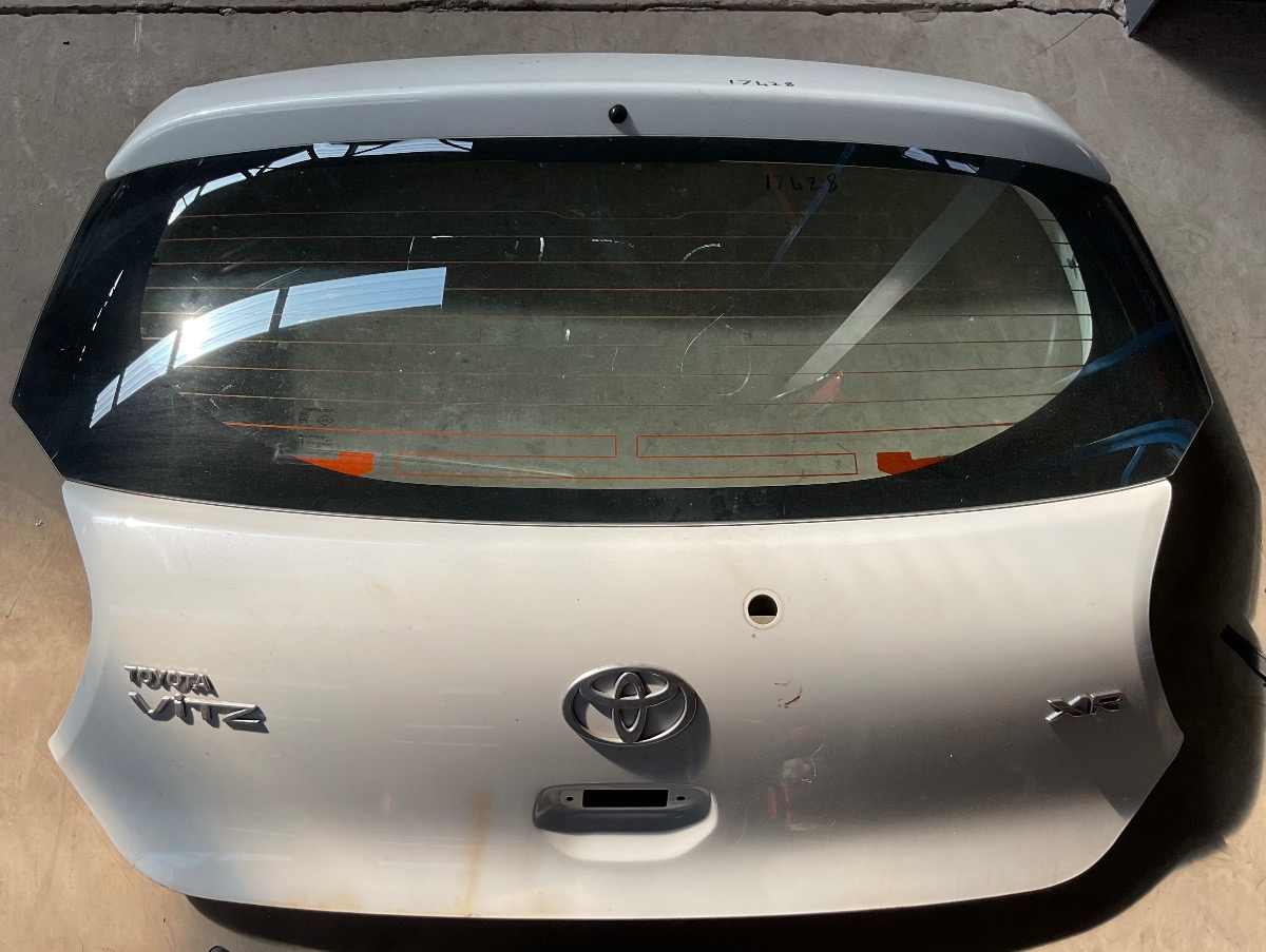 VITZ BOOT LID (SHELL)