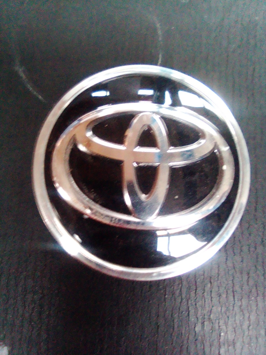 RAV 4 MAG CENTRE CAP