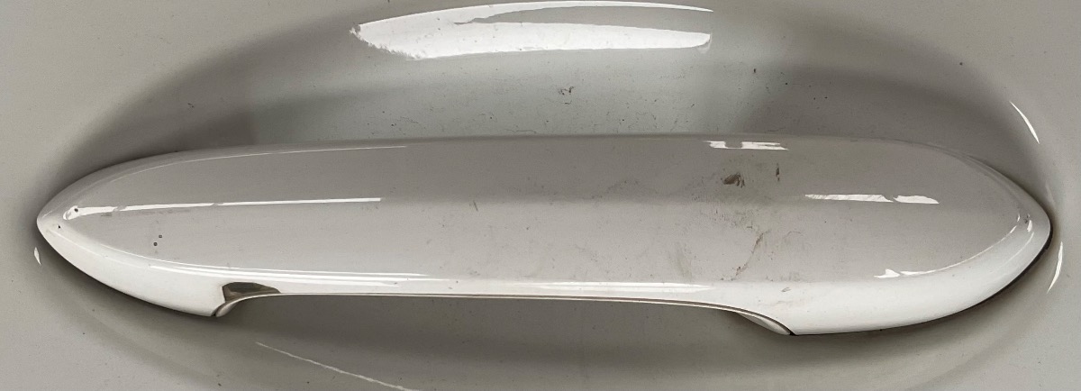 G20 LEFT FRONT OUTER DOOR HANDLE