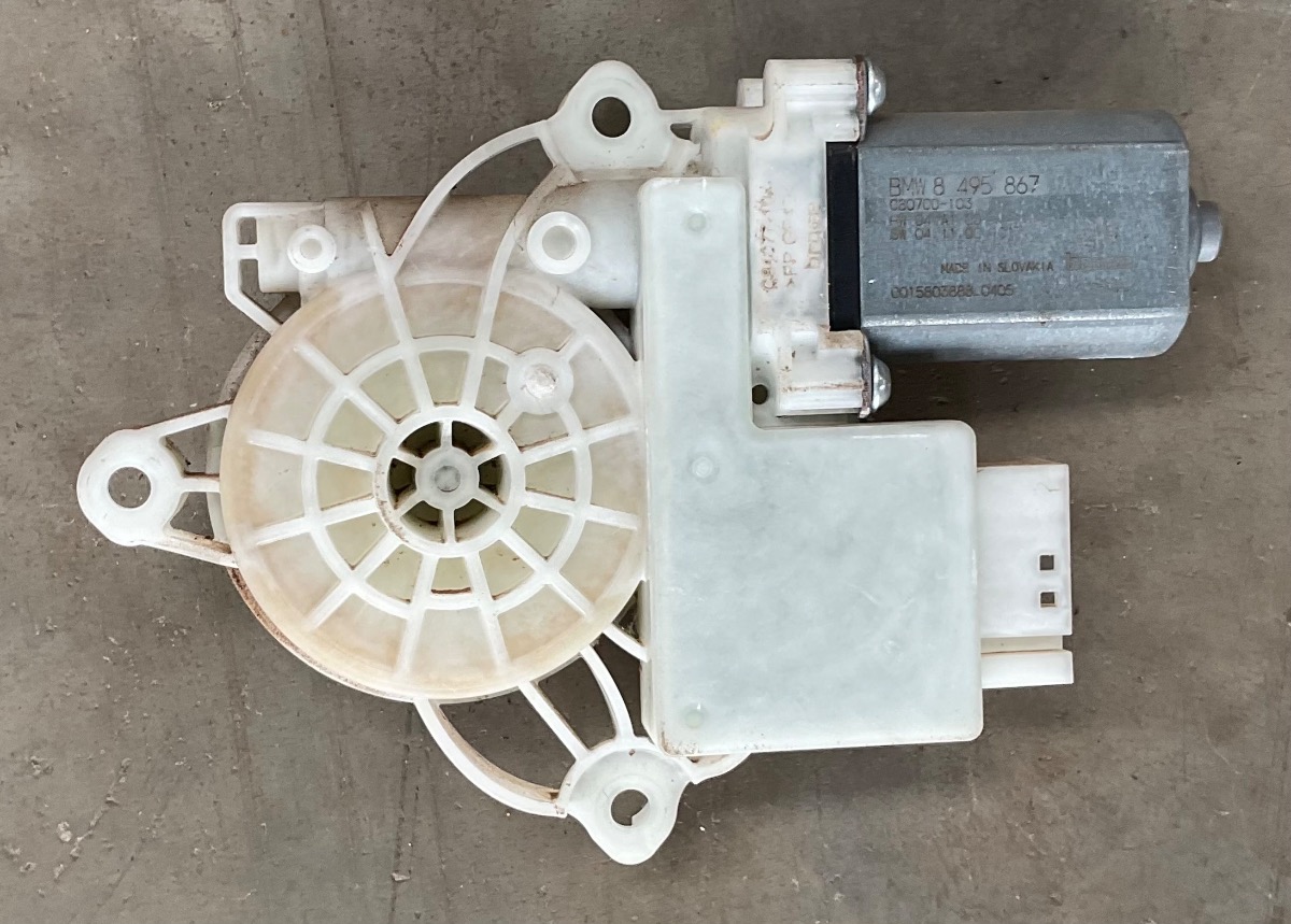 G20 LEFT REAR WINDOW MOTOR