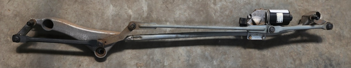 W169 WIPER LINKS WITH MOTOR