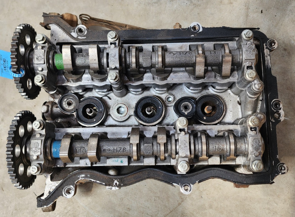 KWID 1.0 Cylinder Head