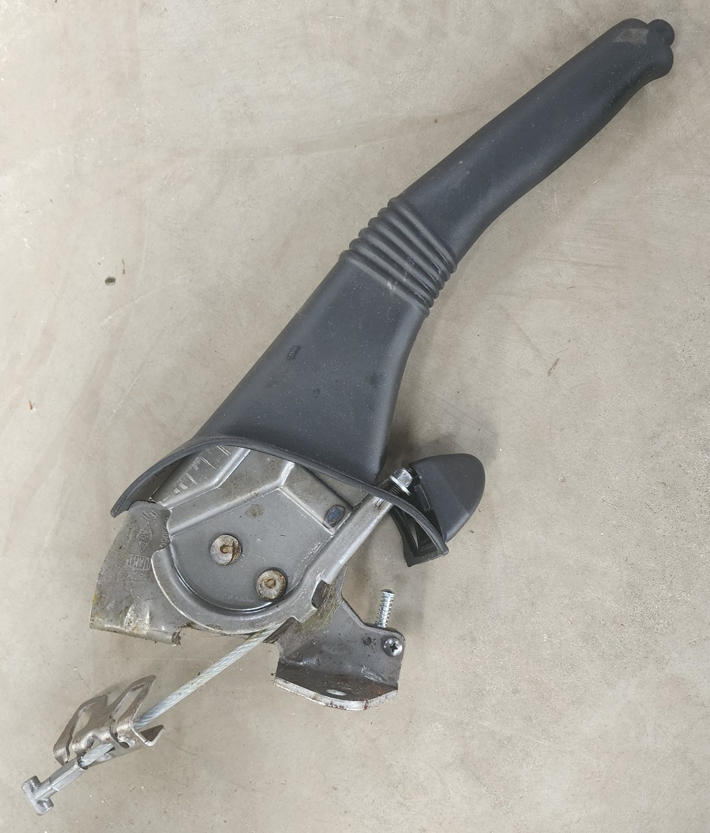 SANDERO II HAND BRAKE LEVER