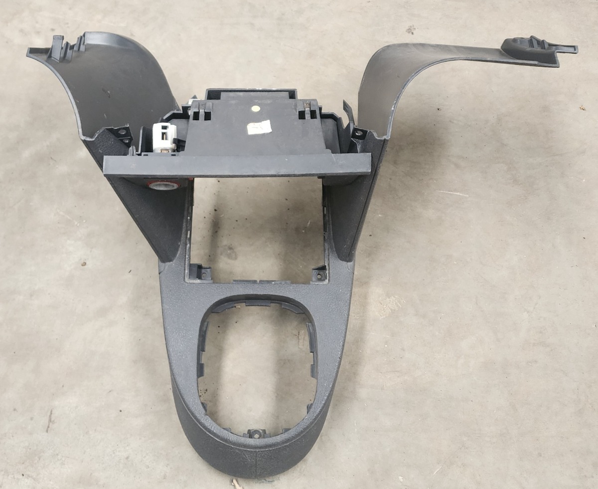 CADDY CENTRE CONSOLE TRIM
