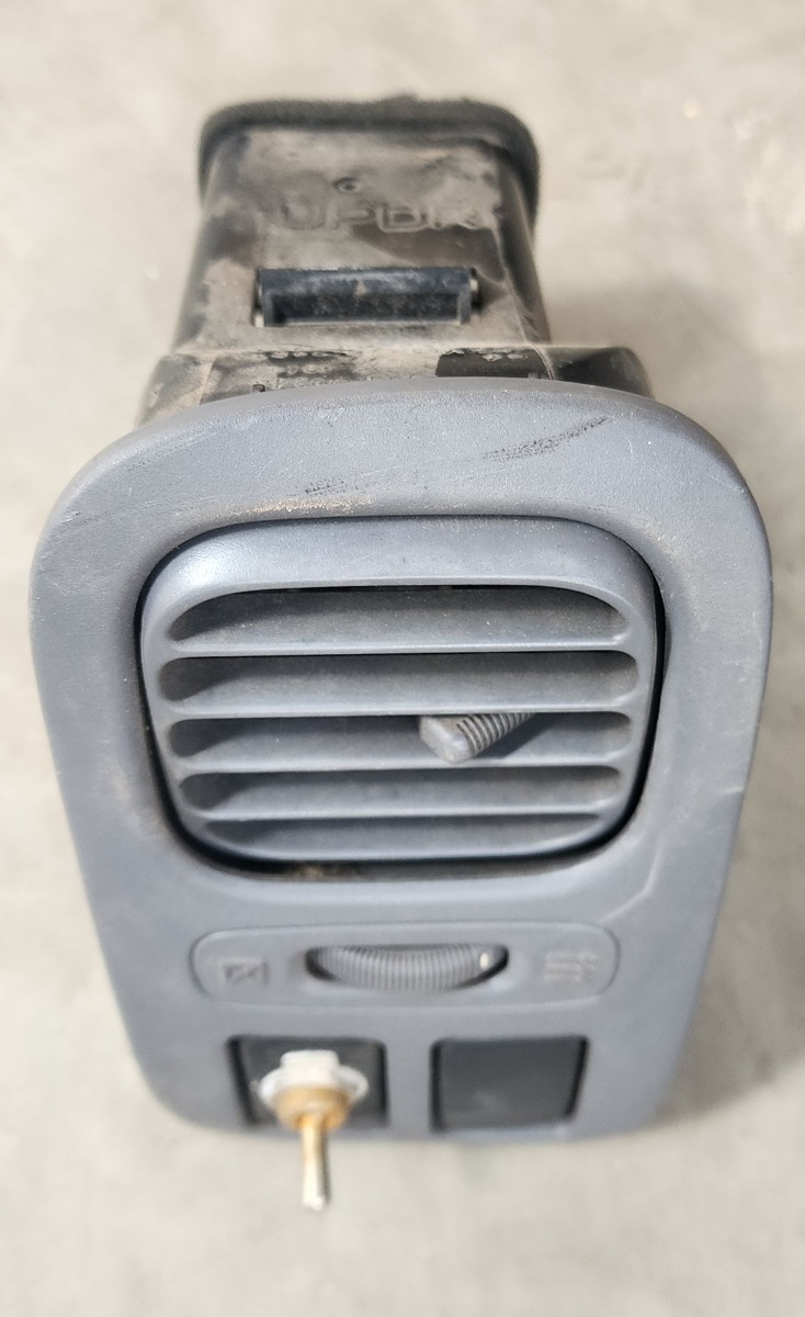NP300 Inner Air Duct - Right