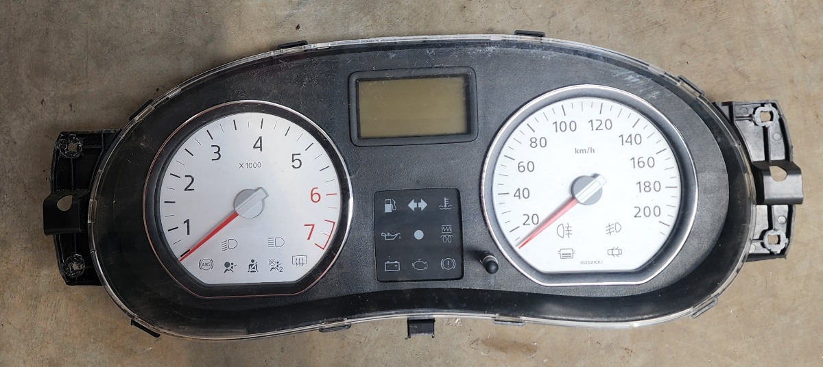 NP200 INSTRUMENT CLUSTER